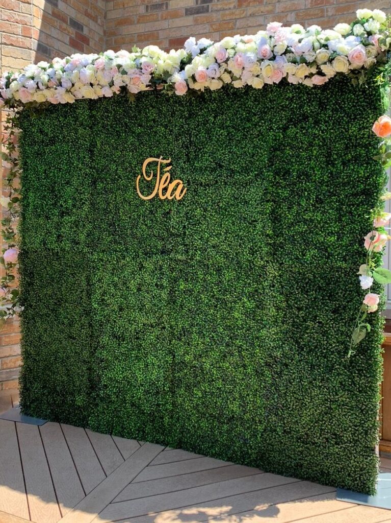 green boxwood flower wall in Stoney Creek