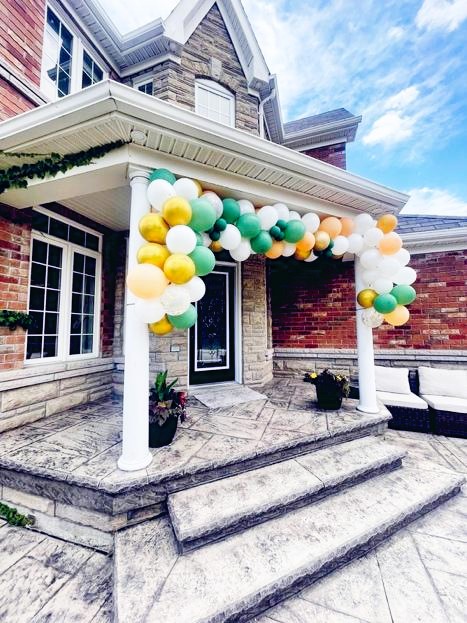 Colourful Full-Arch Balloon Decor Georgetown Outside